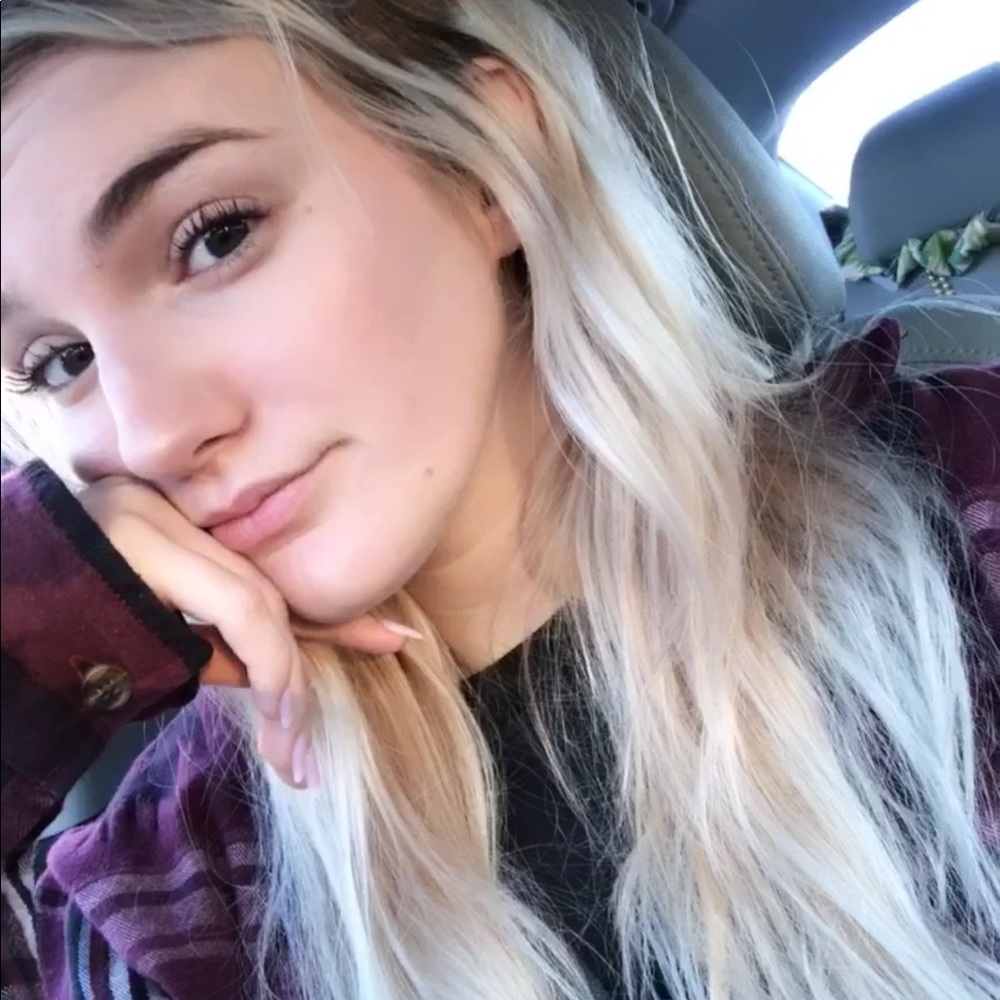 Meet your Posher, Ashlyn
